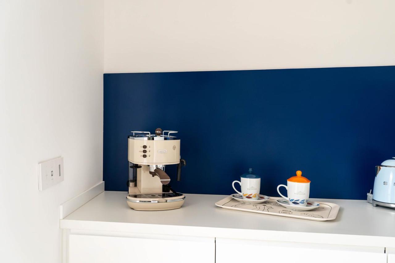 Donna Giacinta Blu Luxury Flat Apartment Bari Bagian luar foto