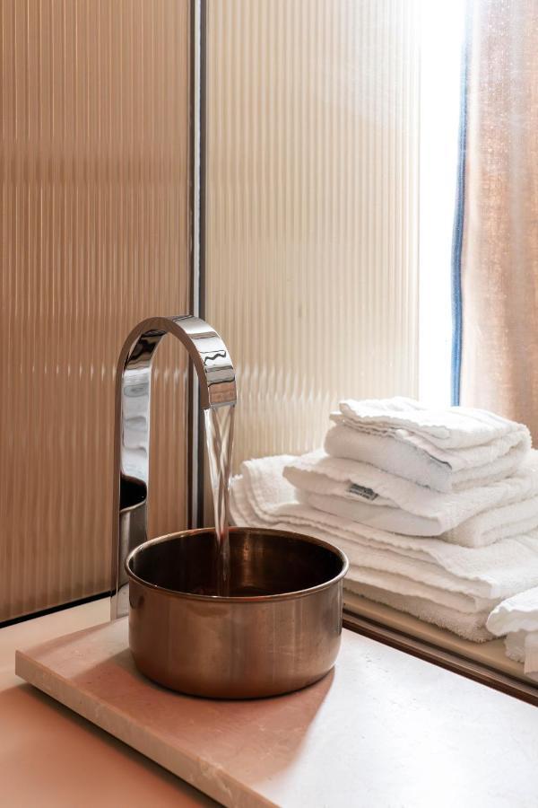 Donna Giacinta Blu Luxury Flat Apartment Bari Bagian luar foto