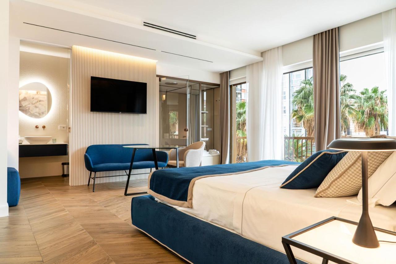 Donna Giacinta Blu Luxury Flat Apartment Bari Bagian luar foto