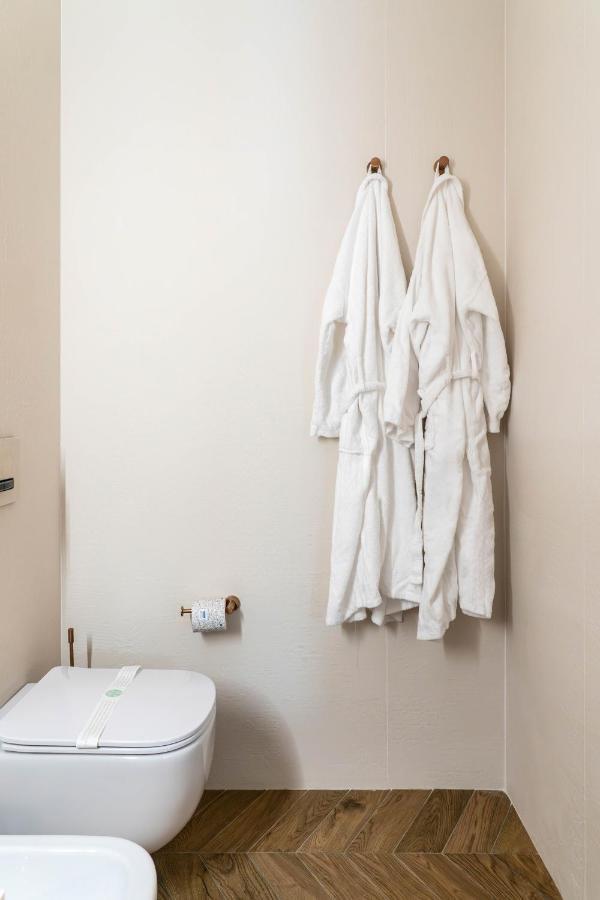 Donna Giacinta Blu Luxury Flat Apartment Bari Bagian luar foto
